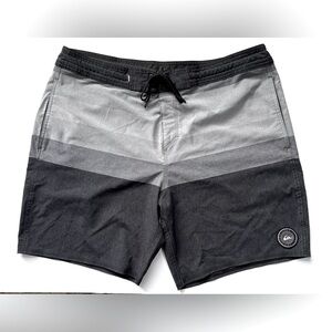 Quicksilver Men’s Graphite Grey Black Striped Beach‎ Board Shorts EUC Size 38